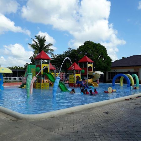 Sea Garden Resort Iloilo Екстериор снимка