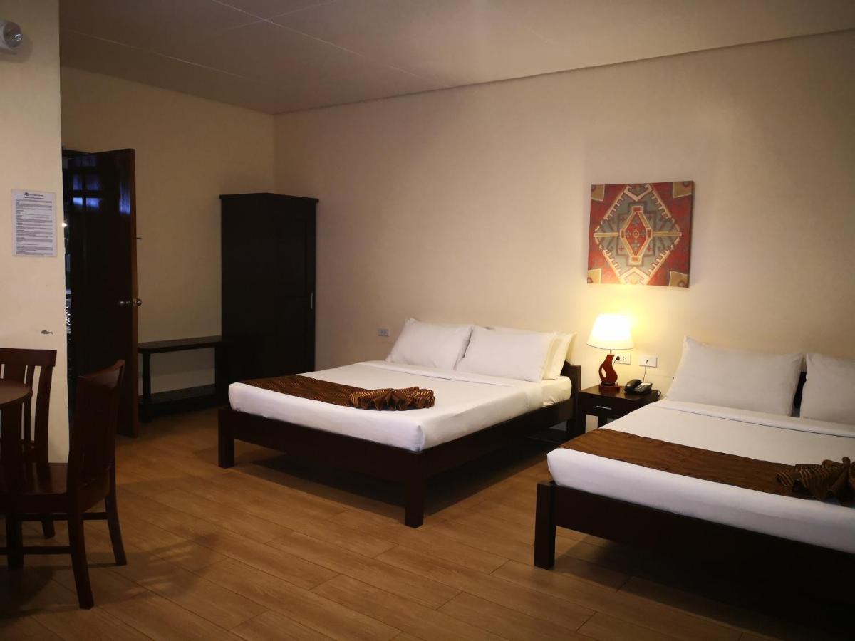 Sea Garden Resort Iloilo Екстериор снимка