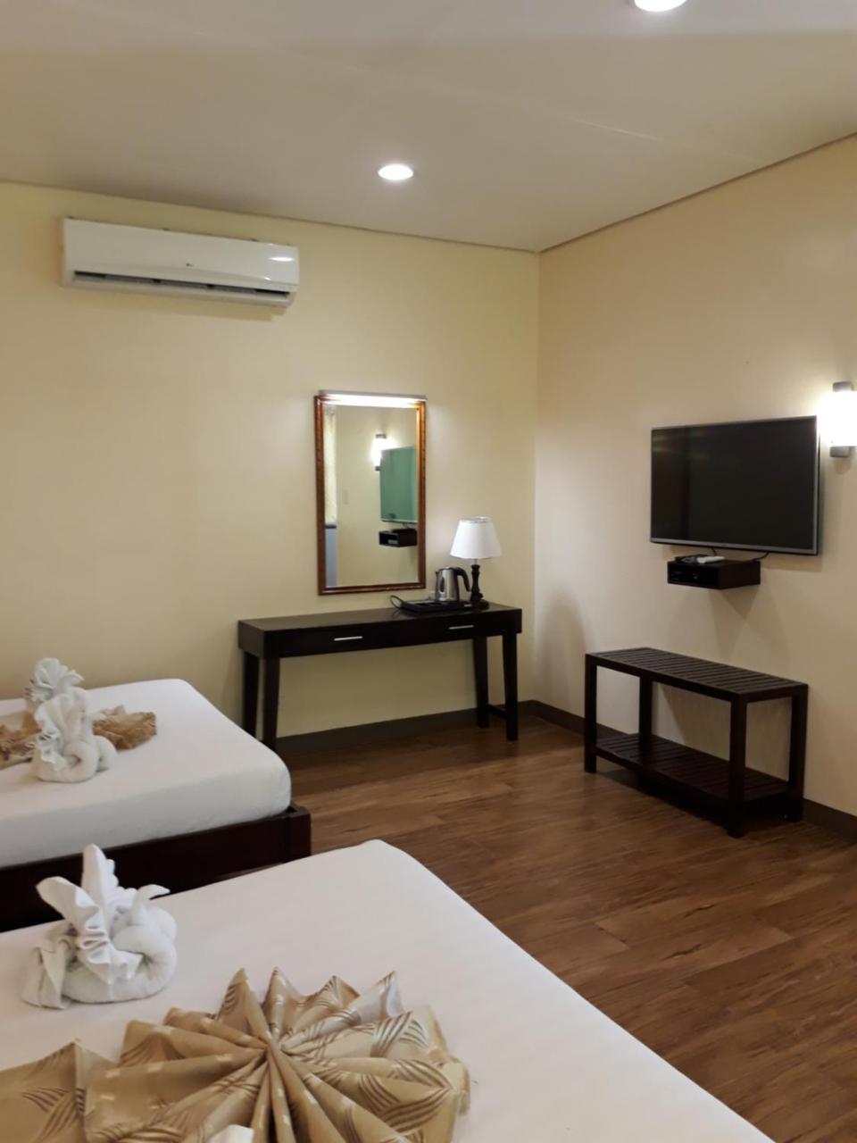 Sea Garden Resort Iloilo Екстериор снимка