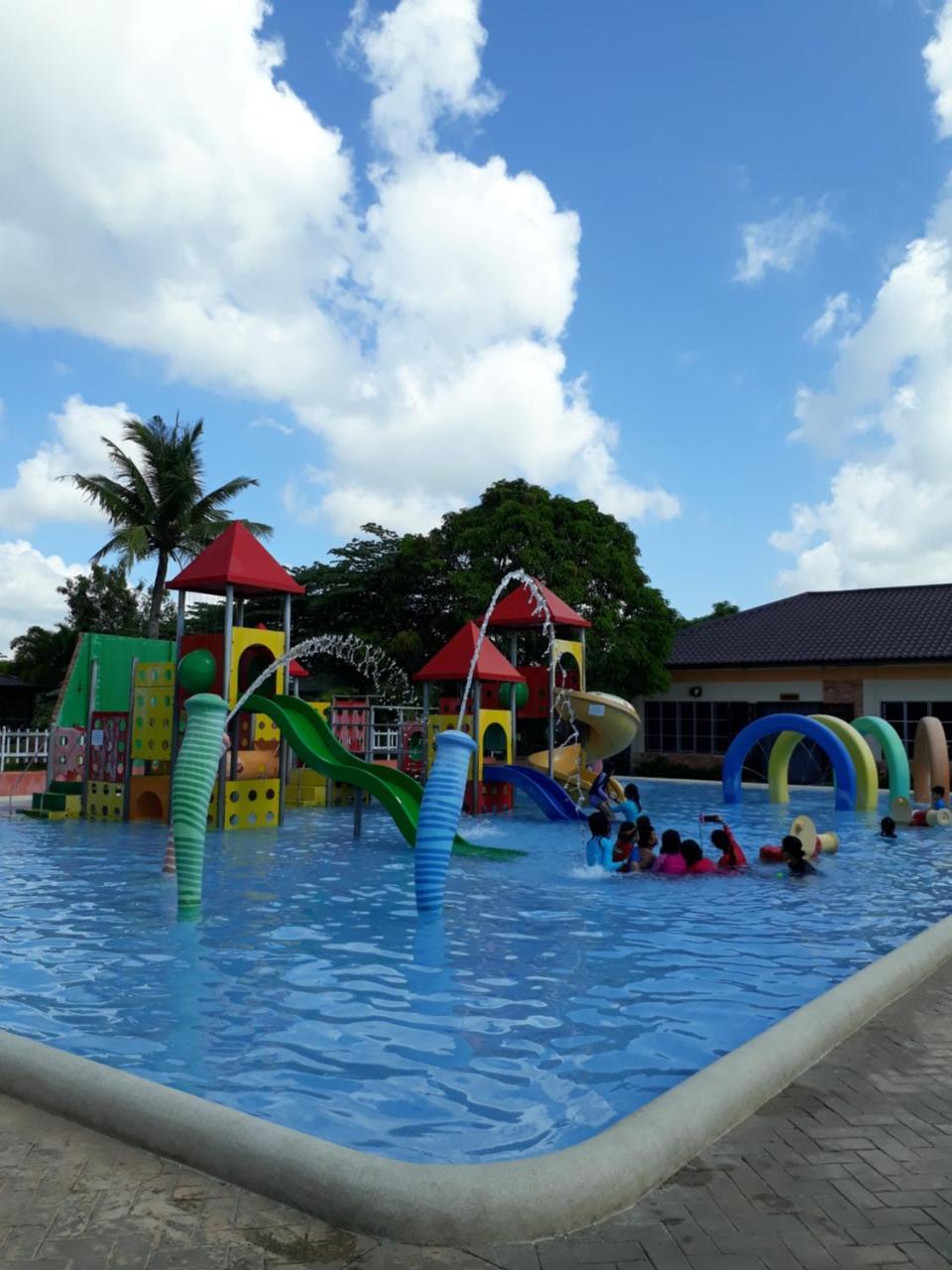 Sea Garden Resort Iloilo Екстериор снимка
