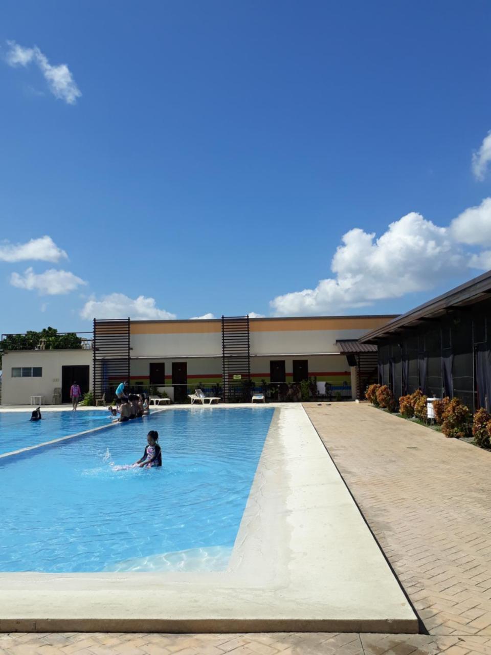 Sea Garden Resort Iloilo Екстериор снимка