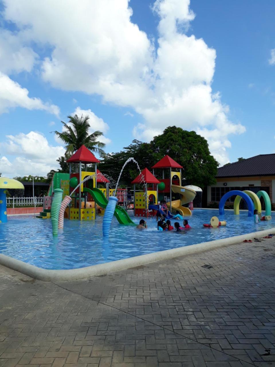 Sea Garden Resort Iloilo Екстериор снимка