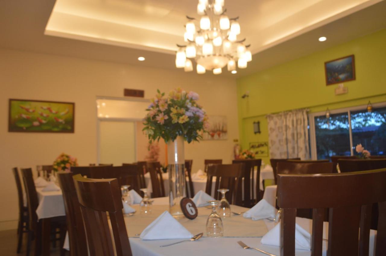 Sea Garden Resort Iloilo Екстериор снимка
